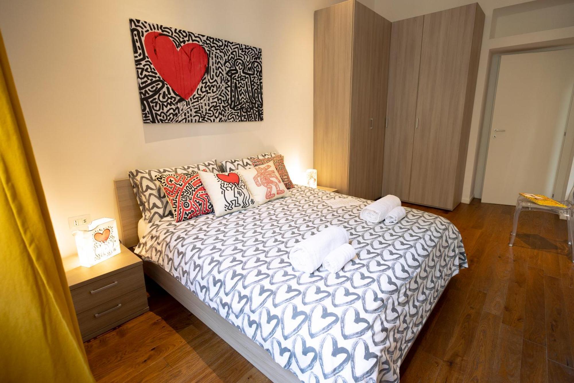 The Keith Haring Home - Porta Romana Area Милано Екстериор снимка