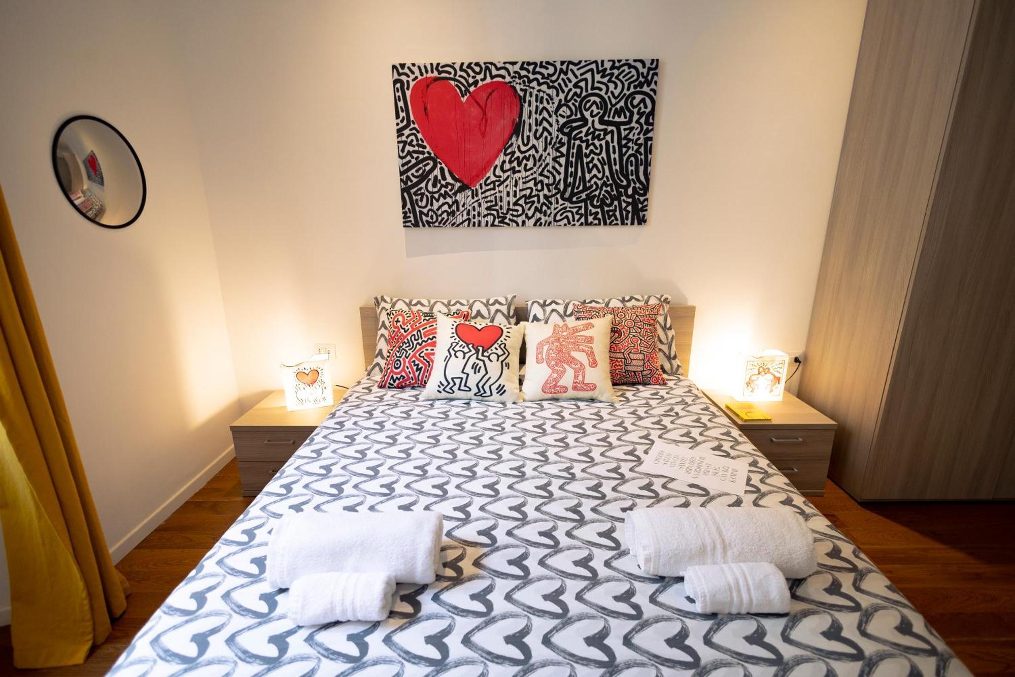 The Keith Haring Home - Porta Romana Area Милано Екстериор снимка